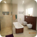 Badezimmer Nussholz